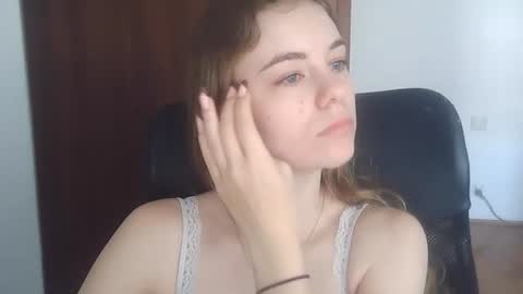 AriaCreazy online show from 23, 6, 2026