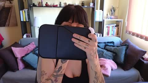 Adriana online show from 12, 1, 2025