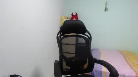 ...Ariana... online show from 23, 9, 2025