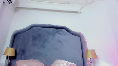 Snapshot of ariagreenn chatting on 11, 9, 2025 Aria Green online show from 11, 9, 2025