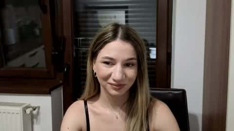 Snapshot of ariagrey30 chatting on 24, 9, 2025 ariagrey30 online show from 24, 9, 2025