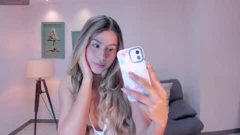 arialanne online show from 29, 9, 2025