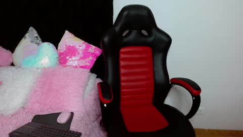 Snapshot of ariana_28 chatting on 19, 1, 2025 Ariana lvarez online show from 19, 1, 2025