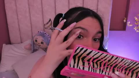 ariana__clauss online show from 27, 10, 2025