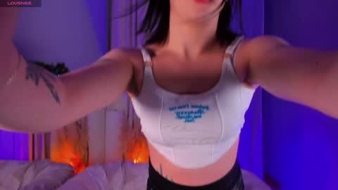  ARIANA ASTI  online show from 15, 1, 2025