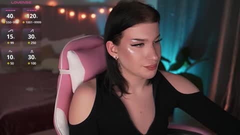  ARIANA ASTI  online show from 4, 2, 2025