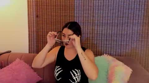 Snapshot of ariana_cross_ chatting on 13, 4, 2026 Ariana Cruz online show from 13, 4, 2026