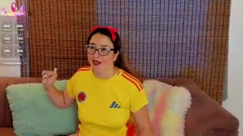 Snapshot of ariana_cross_ chatting on 3, 7, 2026 Ariana Cruz online show from 3, 7, 2026