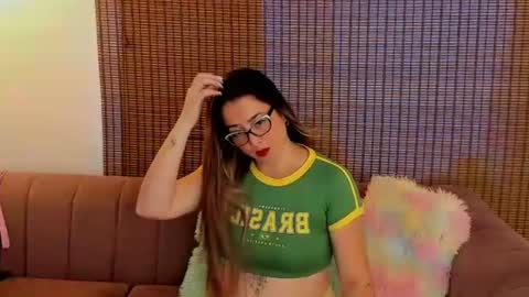 Snapshot of ariana_cross_ chatting on 6, 7, 2026 Ariana Cruz online show from 6, 7, 2026