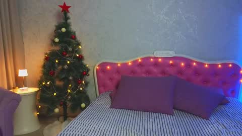 Snapshot of ariana_petite chatting on 18, 12, 2024 Ariana online show from 18, 12, 2024