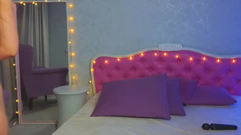 Snapshot of ariana_petite chatting on 10, 2, 2025 Ariana online show from 10, 2, 2025