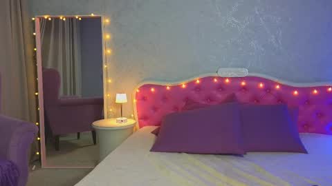 Snapshot of ariana_petite chatting on 27, 2, 2025 Ariana online show from 27, 2, 2025
