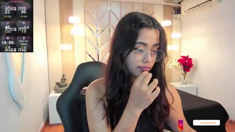 Ariana  online show from 3, 3, 2025