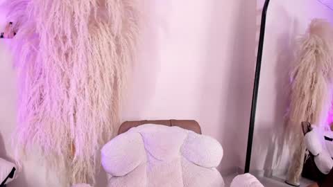 Snapshot of ariana_rosse__ chatting on 13, 1, 2025 Ariana online show from 13, 1, 2025