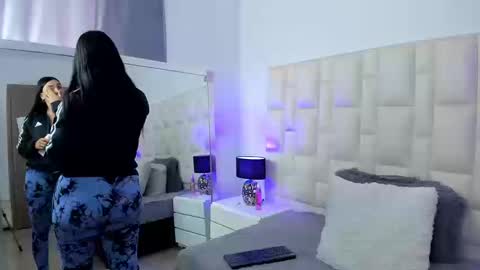  ariana  online show from 23, 9, 2025