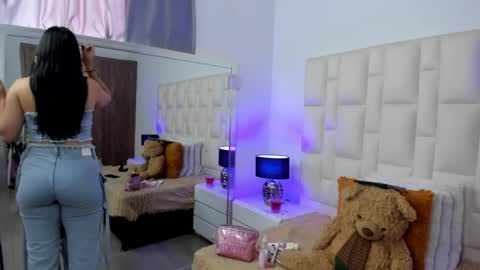 Snapshot of ariana_rouse_ chatting on 29, 3, 2026 ariana online show from 29, 3, 2026