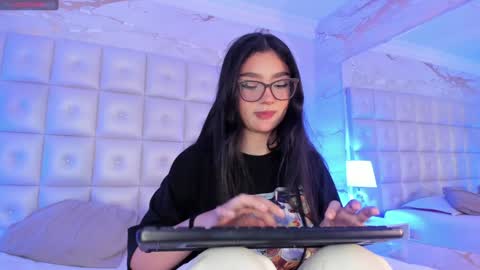 Ari online show from 3, 12, 2024