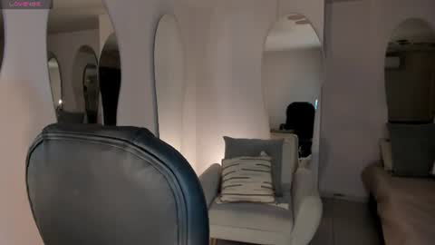 Snapshot of arianadumont chatting on 27, 6, 2026 Ariana Dumont online show from 27, 6, 2026