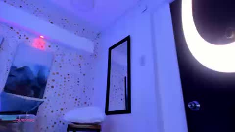 Ari  online show from 15, 9, 2025