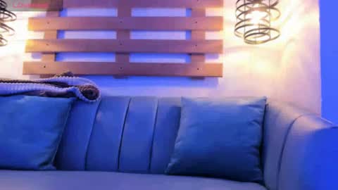 Ari  online show from 7, 10, 2025