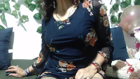 arianasanz1 online show from 4, 2, 2025