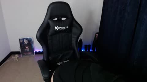 help me 100 hands up my OF is Free  online show from 17, 2, 2026