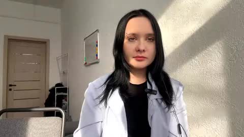 Snapshot of arianeruuska chatting on 12, 3, 2026 Kira online show from 12, 3, 2026