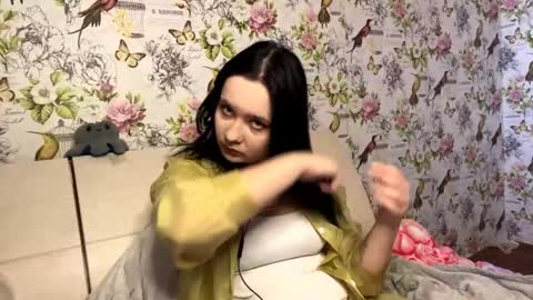 Snapshot of arianeruuska chatting on 20, 3, 2026 Kira online show from 20, 3, 2026