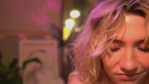 Olivka online show from 4, 10, 2025