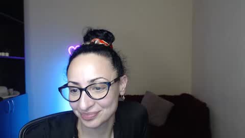 Arianna online show from 4, 2, 2025