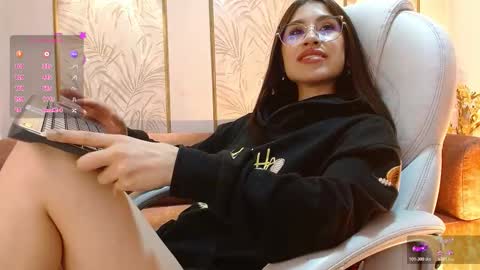 Snapshot of ariannaajames chatting on 4, 2, 2026 AriannaJames online show from 4, 2, 2026