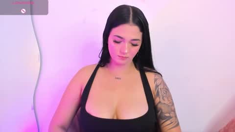 Snapshot of ariannadawson chatting on 7, 10, 2025 Arianna Dawson online show from 7, 10, 2025