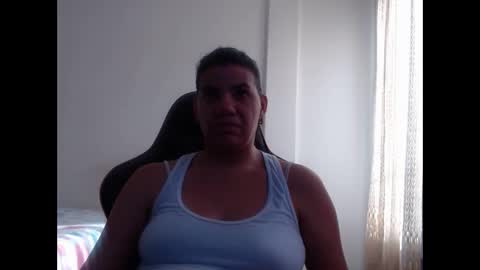 ariannaloovel online show from 25, 2, 2025