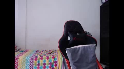 ariannaloovel online show from 28, 2, 2026