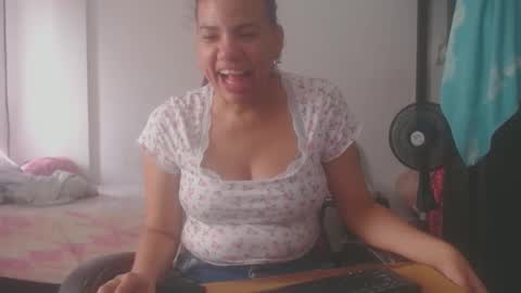 ariannaloovel online show from 2, 5, 2026