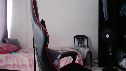 ariannaloovel online show from 15, 5, 2026