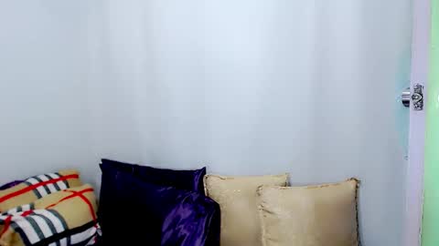 Snapshot of arianne_xoxo777 chatting on 2, 10, 2025 ARIANNE CUMS  online show from 2, 10, 2025