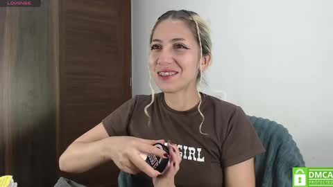 Ari Bunnie  online show from 5, 5, 2026