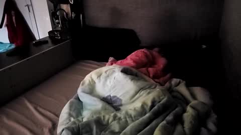 Sophie girard online show from 26, 12, 2024