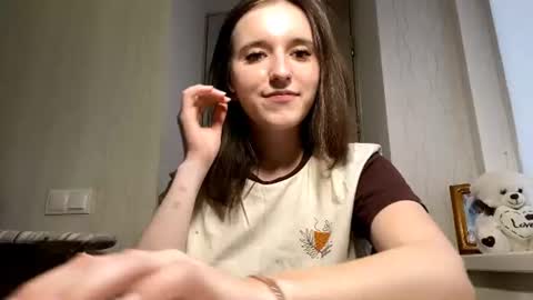 Snapshot of ariehamalainen chatting on 8, 7, 2026 Mia online show from 8, 7, 2026