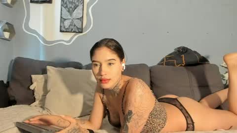 ariel_andcharlotte online show from 8, 6, 2026