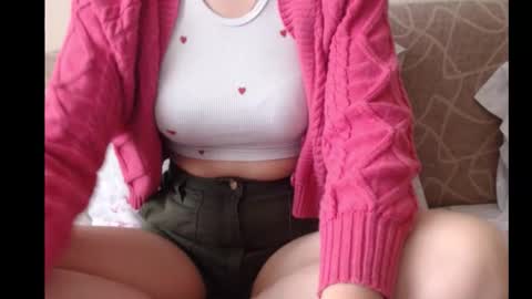 Snapshot of ariel_la chatting on 17, 10, 2025 Ariella online show from 17, 10, 2025