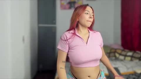 Snapshot of ariell_rose1 chatting on 9, 12, 2024 Stephany  online show from 9, 12, 2024