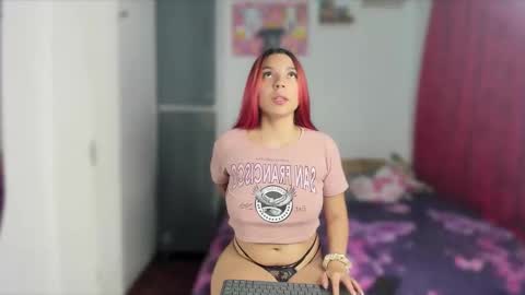 Snapshot of ariell_rose1 chatting on 30, 1, 2025 Stephany  online show from 30, 1, 2025