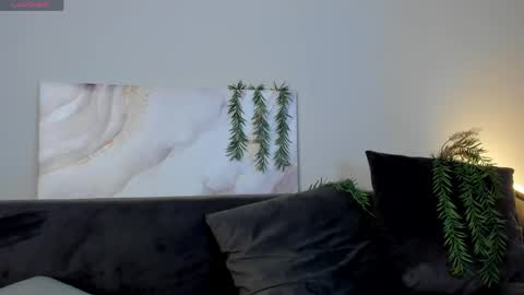 Snapshot of ariella_sol chatting on 24, 4, 2026 Ariella GTM3 Tue Wed Thu Fri Sat 0400 am-1030pm online show from 24, 4, 2026