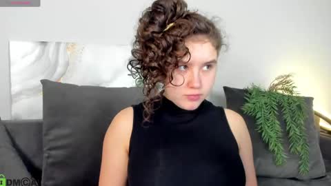 Snapshot of ariella_sol chatting on 26, 4, 2026 Ariella GTM3 Tue Wed Thu Fri Sat 0400 am-1030pm online show from 26, 4, 2026