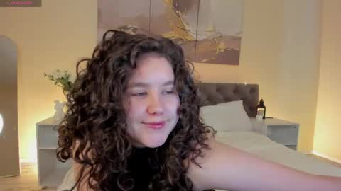 Snapshot of ariella_sol chatting on 6, 5, 2026 Ariella GTM3 Tue Wed Thu Fri Sat 0400 am-1030pm online show from 6, 5, 2026