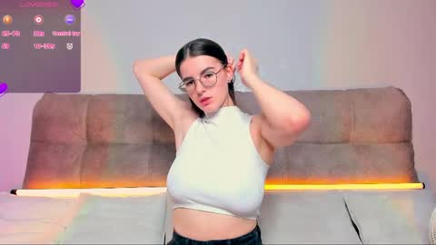 Snapshot of ariellateska chatting on 8, 5, 2026 Ariella online show from 8, 5, 2026