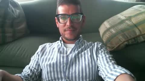 Snapshot of arielsinho chatting on 30, 10, 2025 Anon online show from 30, 10, 2025