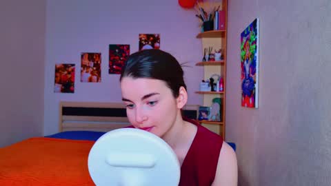 arielstonks_lovee online show from 3, 3, 2025
